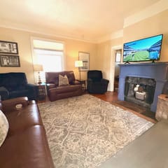 Luxury Retreat and Hot Tub, Colorado Springs, Old North End