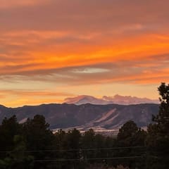 Glorious Pikes Peak Views + 5 Private Acres + Hot Tub 5 BD 4 BA Close to USAFA