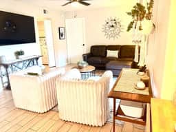 Cozy Cactus Condo 2 bed 2 full bath Monthly Rental