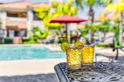 Cozy Cactus Condo 2 bed 2 full bath Monthly Rental