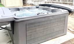 Luxury Retreat and Hot Tub, Colorado Springs, Old North End - Image 2
