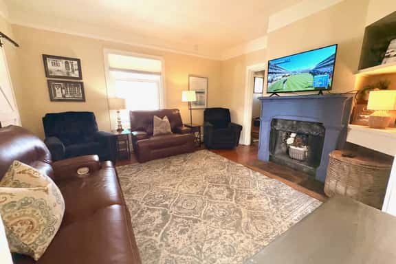 Luxury Retreat and Hot Tub, Colorado Springs, Old North End - Image 1