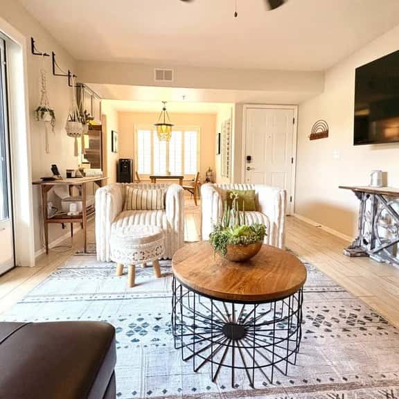 Cozy Cactus Condo 2 bed 2 full bath Monthly Rental - Image 1